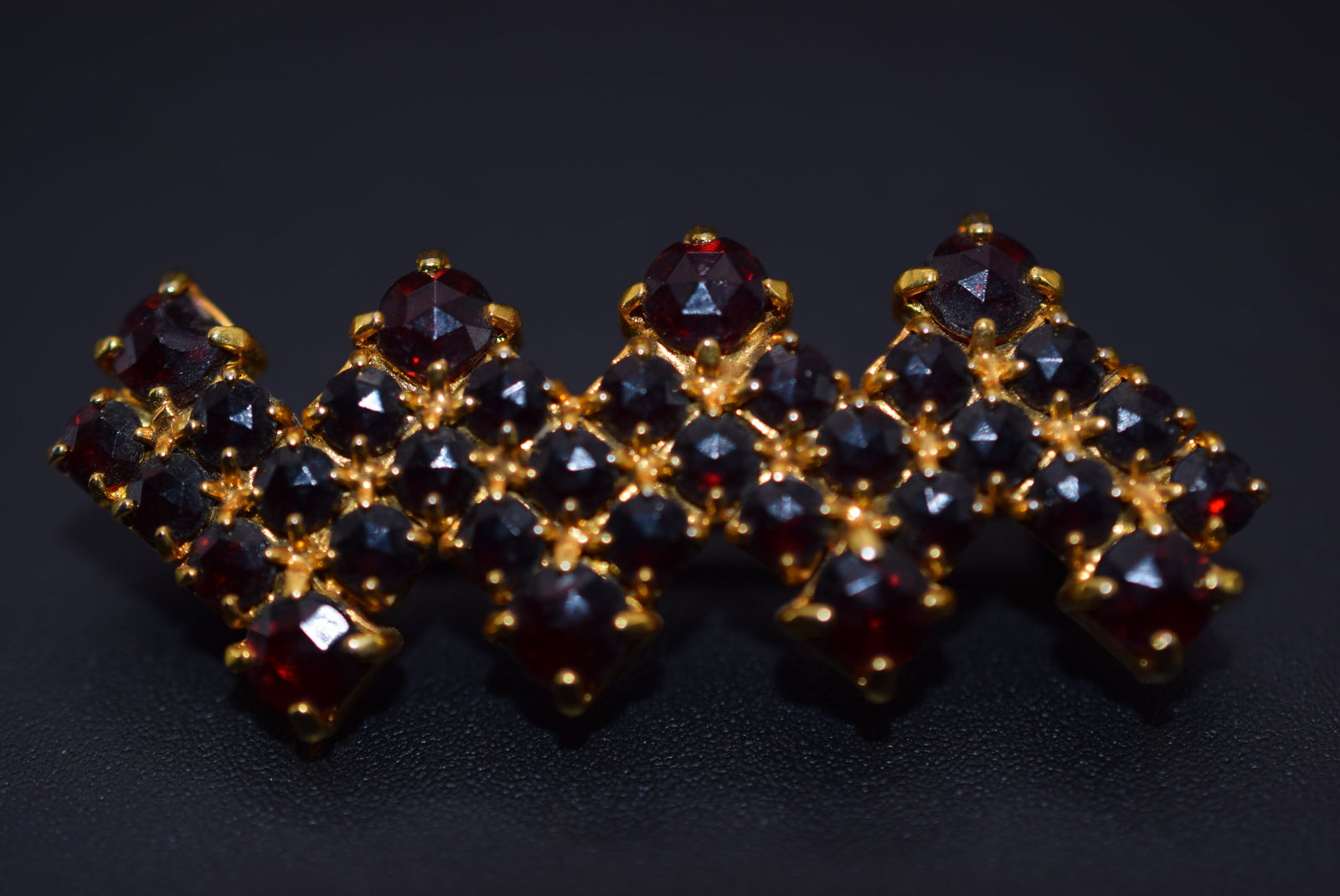 Garnet Vintage Brooch Pin Lot 1216: Garnet Vintage Brooch Pin measures 1 3/4" x 5/8"
