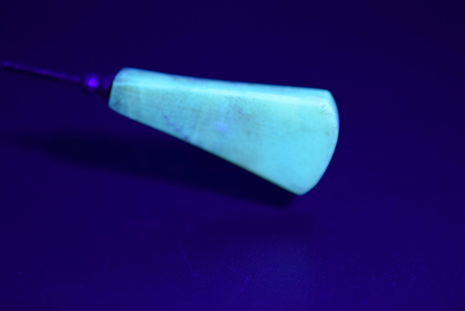 Uranium outstanding Hat Pin Edwardian Vintage Hatpin     Lot 1249 (1 of 9)