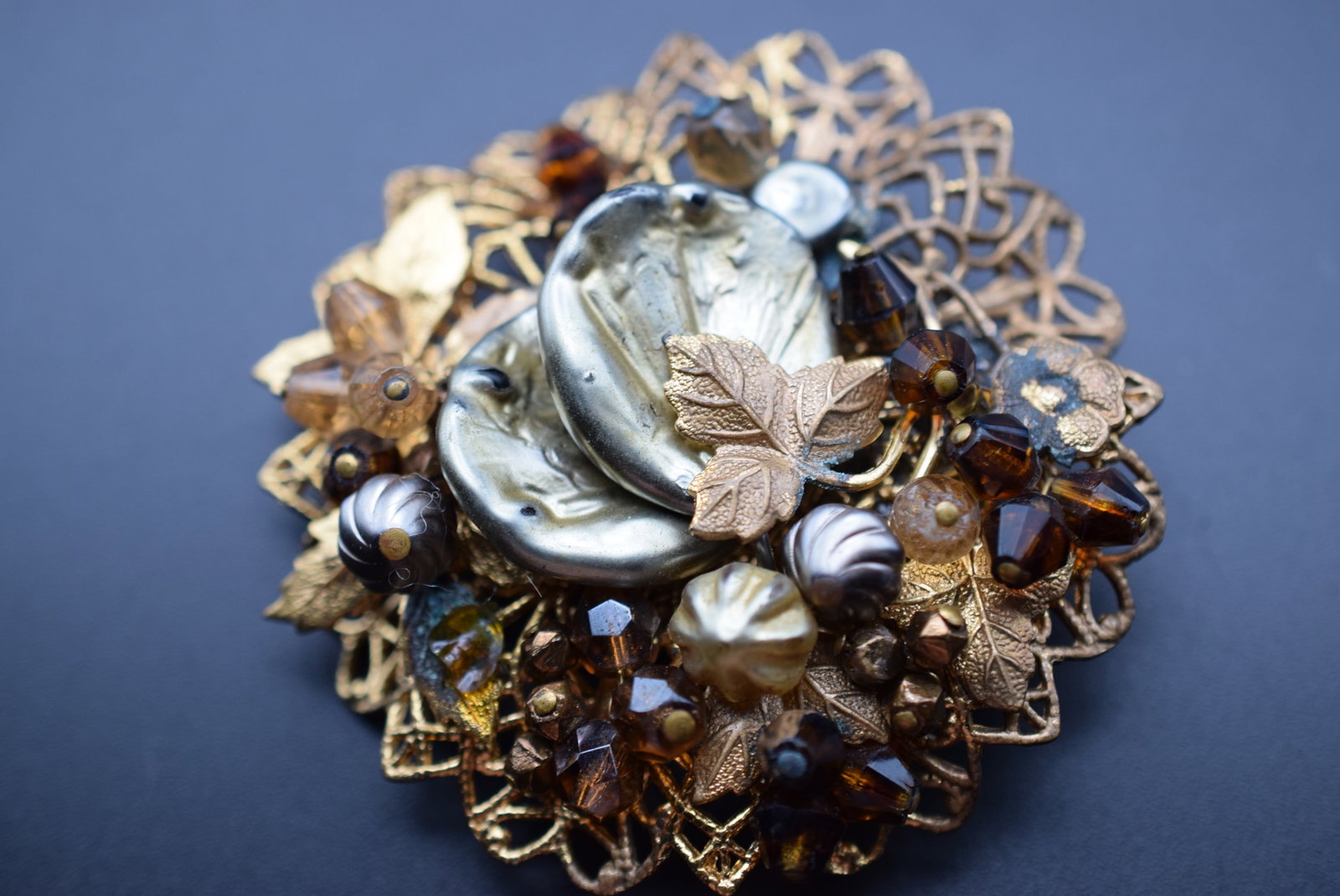 Baroque Pearl Amazing 1950's Brooch Pin Vintage Like Haskell Beauty Lot# BE 30: Baroque Pearl Amazing 1950's Vintage Brooch Pin Like Haskell Beauty measures 2 5/8" in diameter