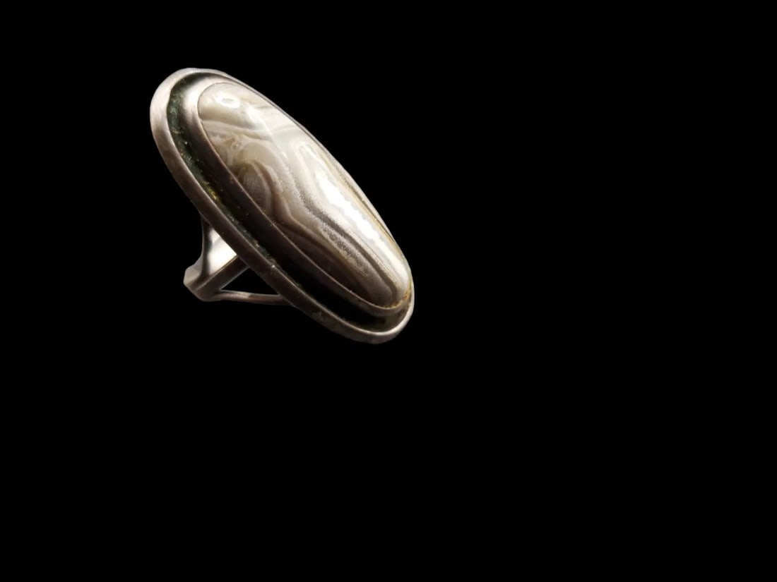 Agate Ring Silver Size 8 .lot#40 (1 of 2)