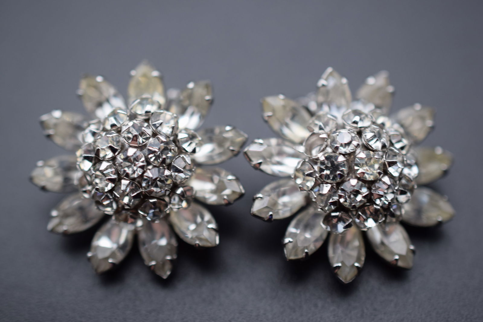 Sherman Rhinestone Signed Vintage 1940's Clip Earrings Sunflowers Lot# BE 139: Sherman Rhinestone Signed Vintage 1940's Clip Earrings measures 1" in diameter
