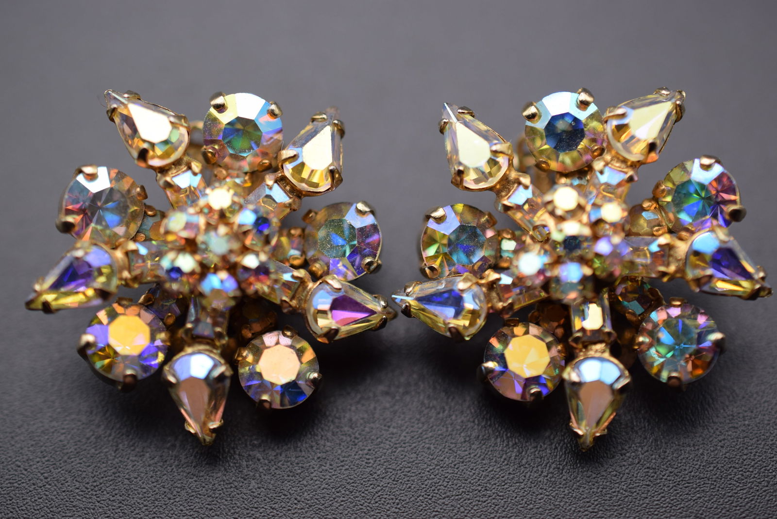 Sherman Rhinestone Signed Vintage 1940's Clip Earrings Lot# BE 168: Sherman Rhinestone Signed Vintage 1940's Clip Earrings