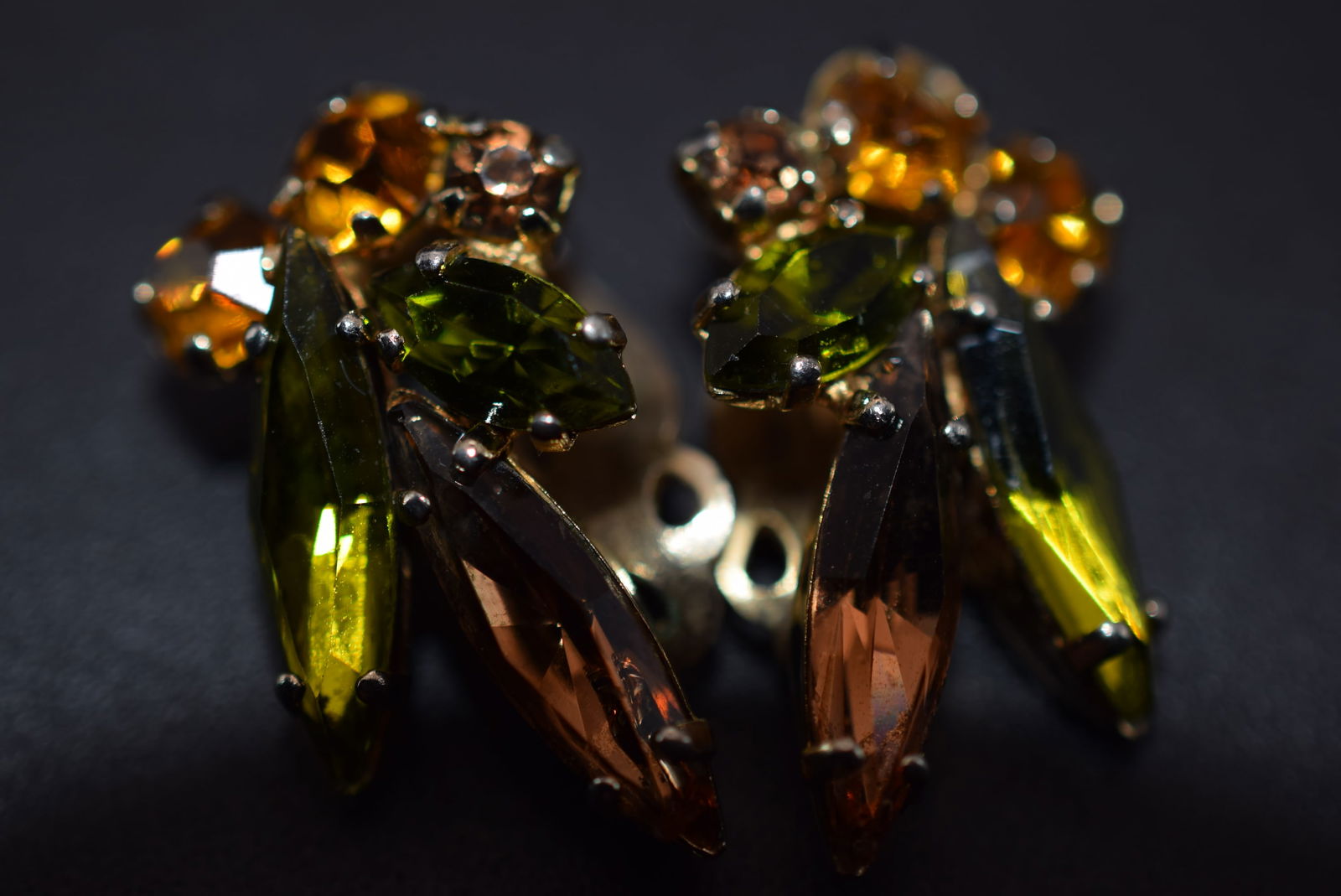 Sherman Rhinestone Signed Vintage 1940's Clip Earrings Lot# BE 173: Sherman Rhinestone Signed Vintage 1940's Clip Earrings