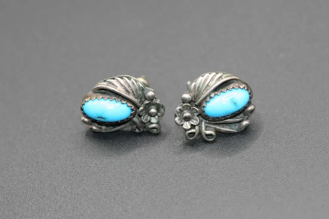 Turquoise Pierced Earrings Sterling 925 Signed Artist B.J. Navajo vintage  .lot#272 (1 of 2)