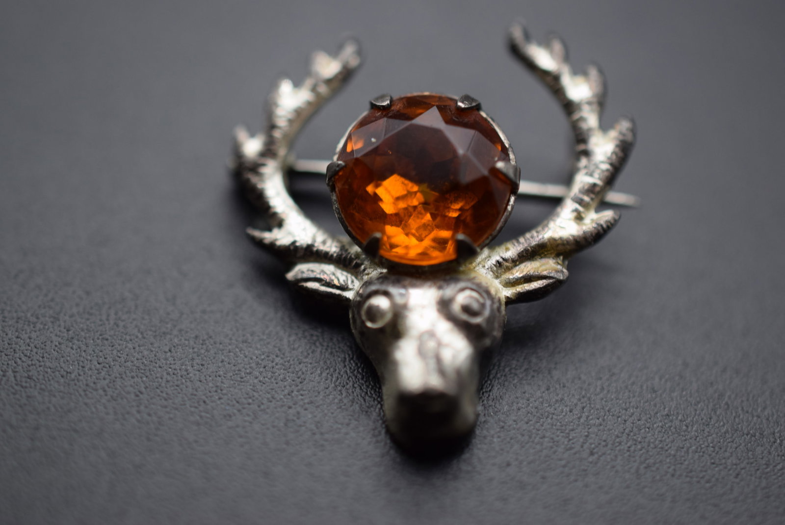 WBS Sterling Silver 925 Stag Scottish Brooch Pin Lot# BE 364: WBS Sterling Silver 925 Stag Scottish Brooch Pin measures 1" x 1" signed WBS Sterling