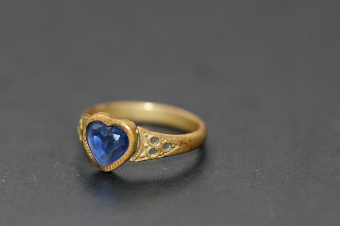 Tiny Old Brass Heart Ring Size 4.5  Lot#490 (1 of 2)