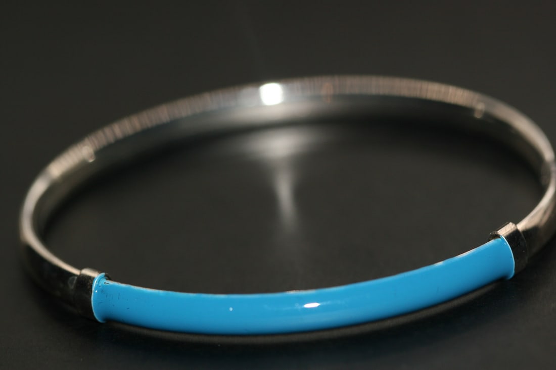 Sterling Silver 925 Turquoise Enamel Bangle Bracelet  Lot 626 (1 of 3)
