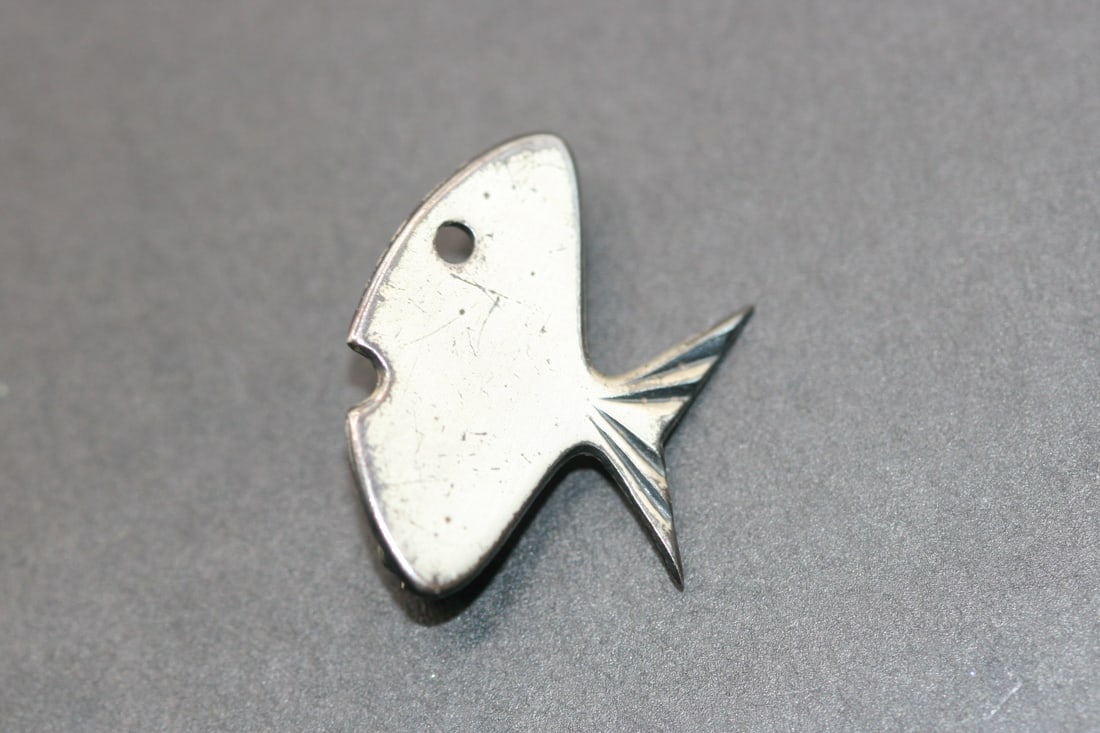Modernist Blow Fish Beau Sterling Brooch Pin Vintage Lot 864 (1 of 2)