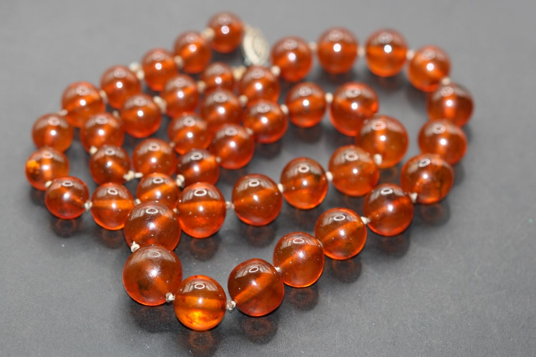 Amber bead Knotted  Necklace Vintage 21" long  Lot 887 (1 of 5)