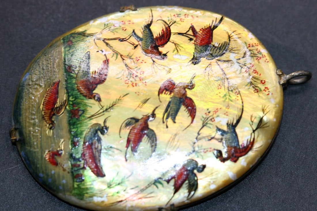 Iran Mother of Pearl Persian Hand Painted Old Pendant Lot 963 (1 of 3)