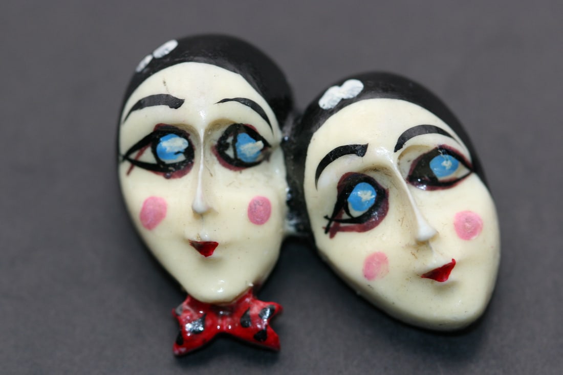 Pierrot Faces Masks Lady Man Brooch Pin Vintage Lot 1041 (1 of 2)