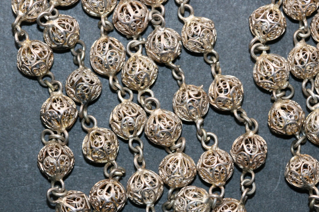 Filigree Silver 36" Long Necklace vintage 9mm beads Lot 1070: Filigree Silver 36" Long Necklace vintage 9mm beads