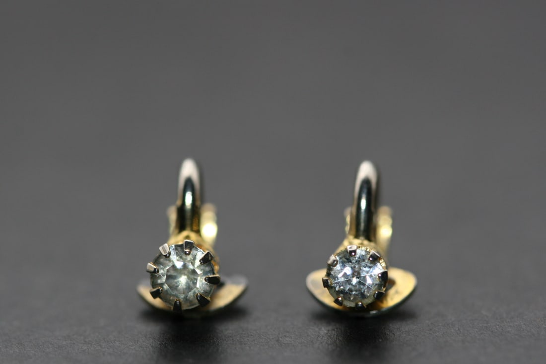 Vintage Clip Back Earrings 1940's Rhinestone Studs Lot 1228: Vintage Clip Back Earrings 1940's Rhinestone Studs 4mm