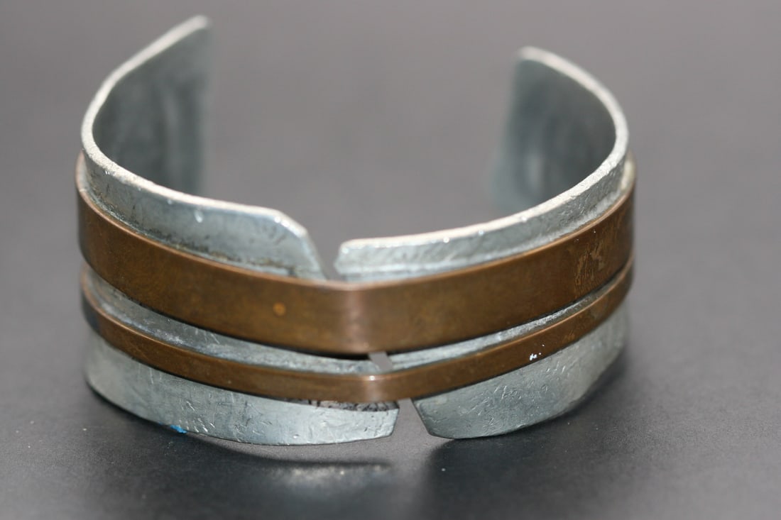 Etain Fin Brass and Pewter Brutalist Modernist Cuff Bracelet Vintage Lot 1250 (1 of 7)