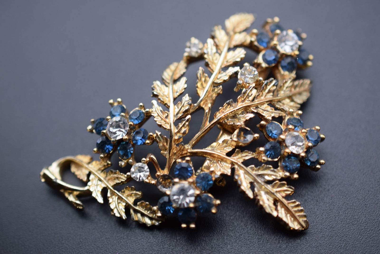 Coro Signed 1940's Rhinestone Brooch Pin Lot#CF 41: Coro Signed 1940's Rhinestone Brooch Pin measures 2 3/8" x 1 3/4"