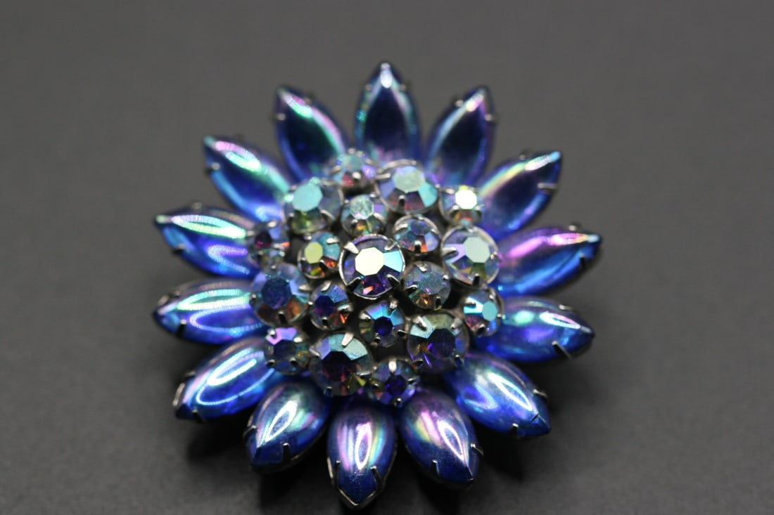 Jaykel Original Flower Rhinestone Brooch Pin iridescent Cabochons Vintage .Lot#106 (1 of 3)