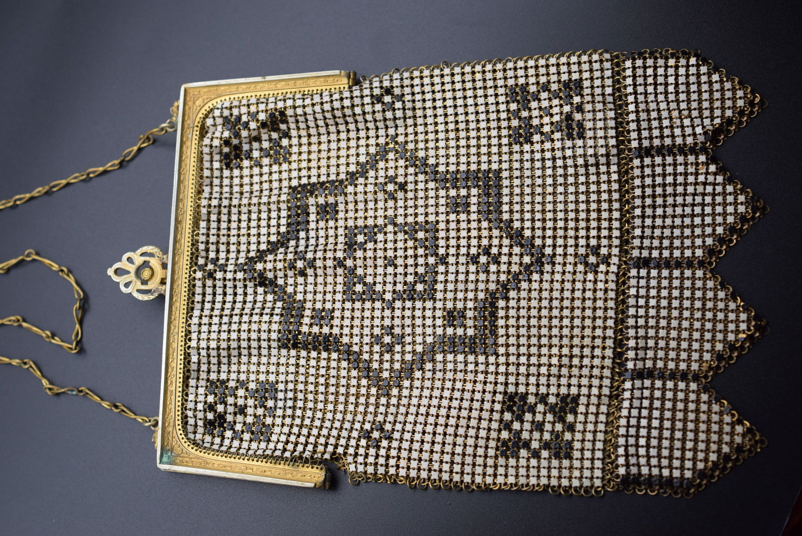 Chain Mail Mesh Enamel Purse Vintage Lot#CF 156 (1 of 7)
