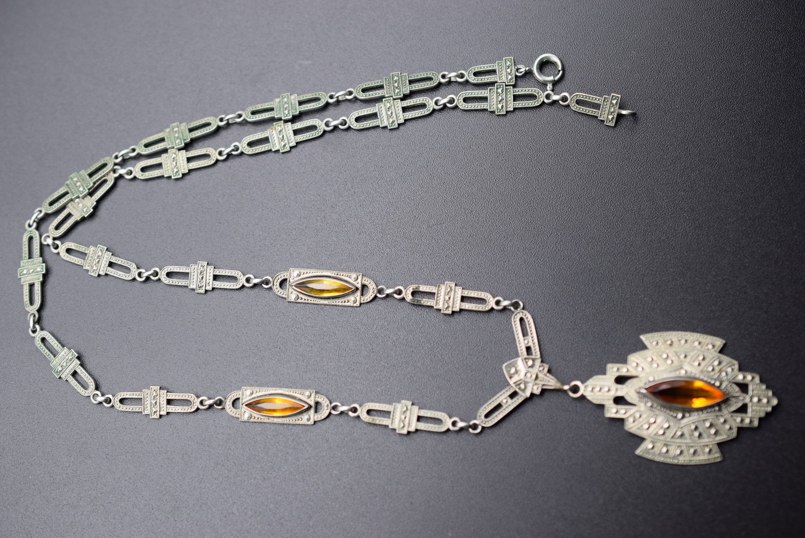 Magnificent Art Deco Sterling Repousse Dots Lavaliere Necklace 1920's Vintage Lot#CF 321: Magnificent Art Deco Sterling Repousse Dots Lavaliere Necklace 1920's Vintage measures of chain 18 1/2" long x /4" and the pendantdrop measures 1 1/2" x 1"