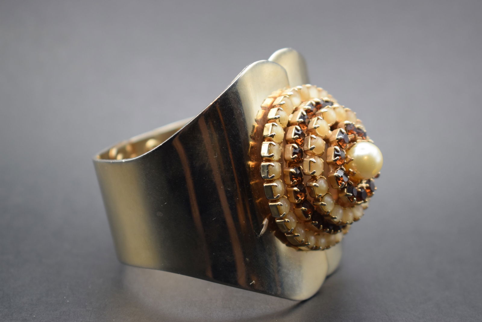 Huge cuff bracelet glass pearls and rhinestones Lot 380 (1 of 3)