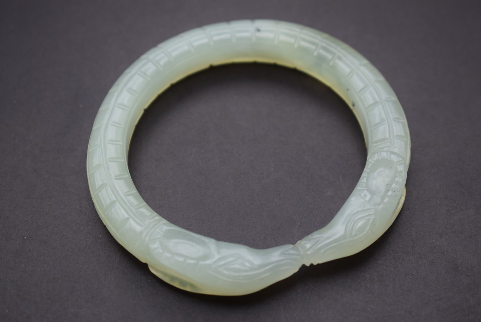 Jade Snake Rams Head Bracelet Carved Vintage Lot 391: Jade Snake Rams Head Bracelet Carved Vintage measures 2 1/4" across the inside opening
