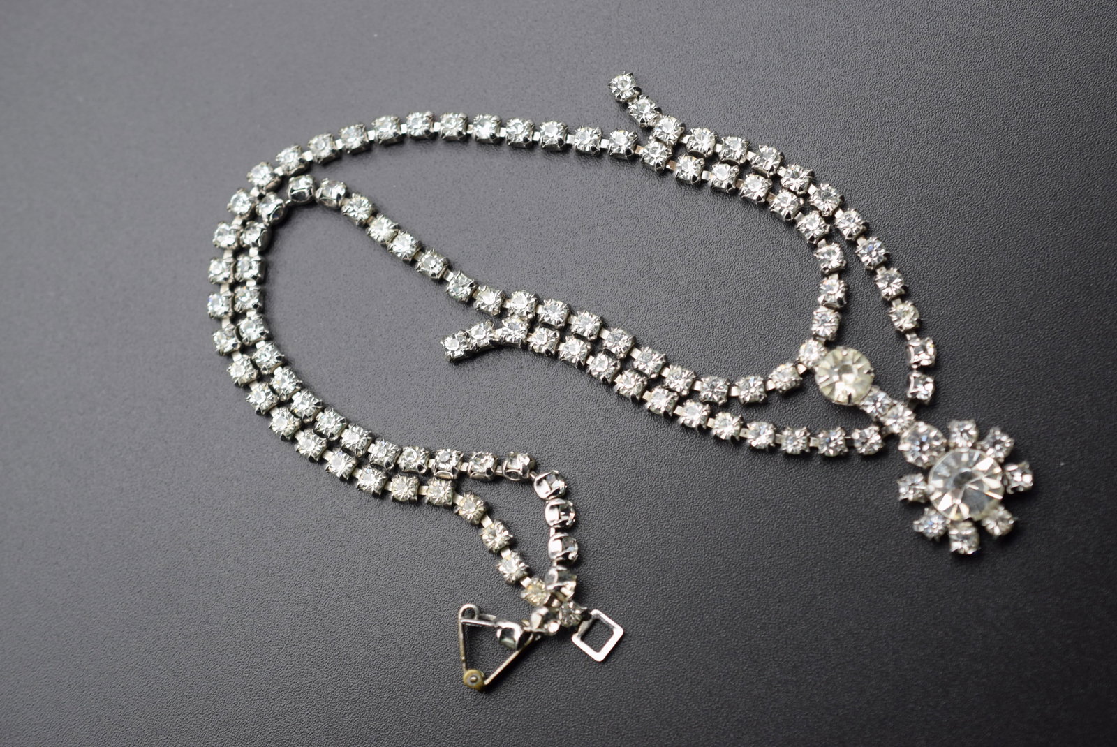 Rhinestone 1940's Vintage Necklace Jay Flex Sterling Lot#CF 438: Rhinestone 1940's Vintage Necklace Jay Flex Sterling measures 14 1/2" long Drop front 1 3/8"