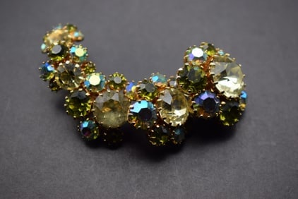 Triad Rhinestone Vintage Brooch Pin Signed Lot 439 (1 of 2)