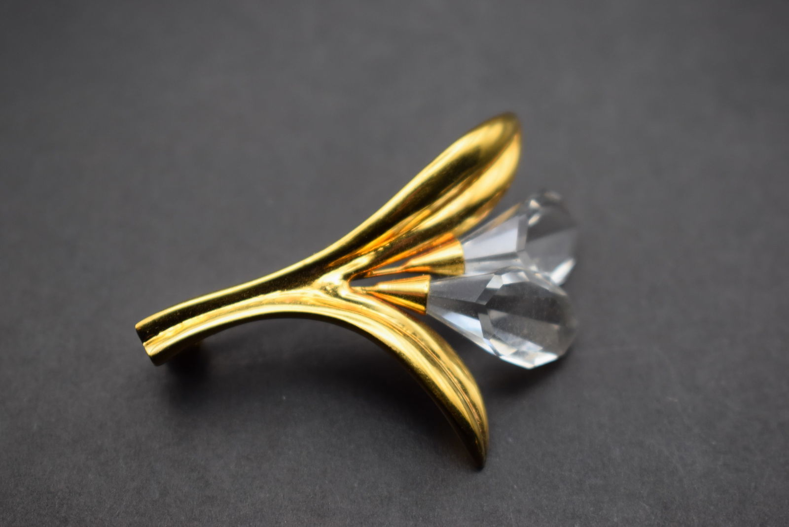 Swarovski Tulip Crystal Brooch Pin Signed Lot 465 (1 of 3)