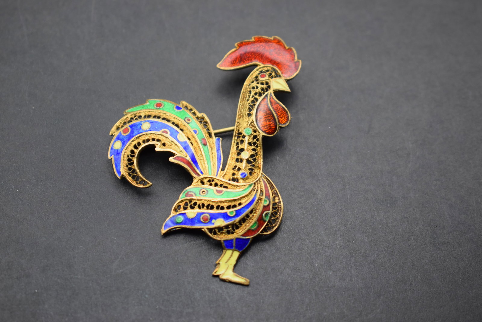Rooster Enamel Filigree Vintage Brooch Pin Lot 467: Rooster Enamel Filigree Vintage Brooch Pin measures 2" x 1 1/2" and has a lovely gold vermeil wash over the silver
