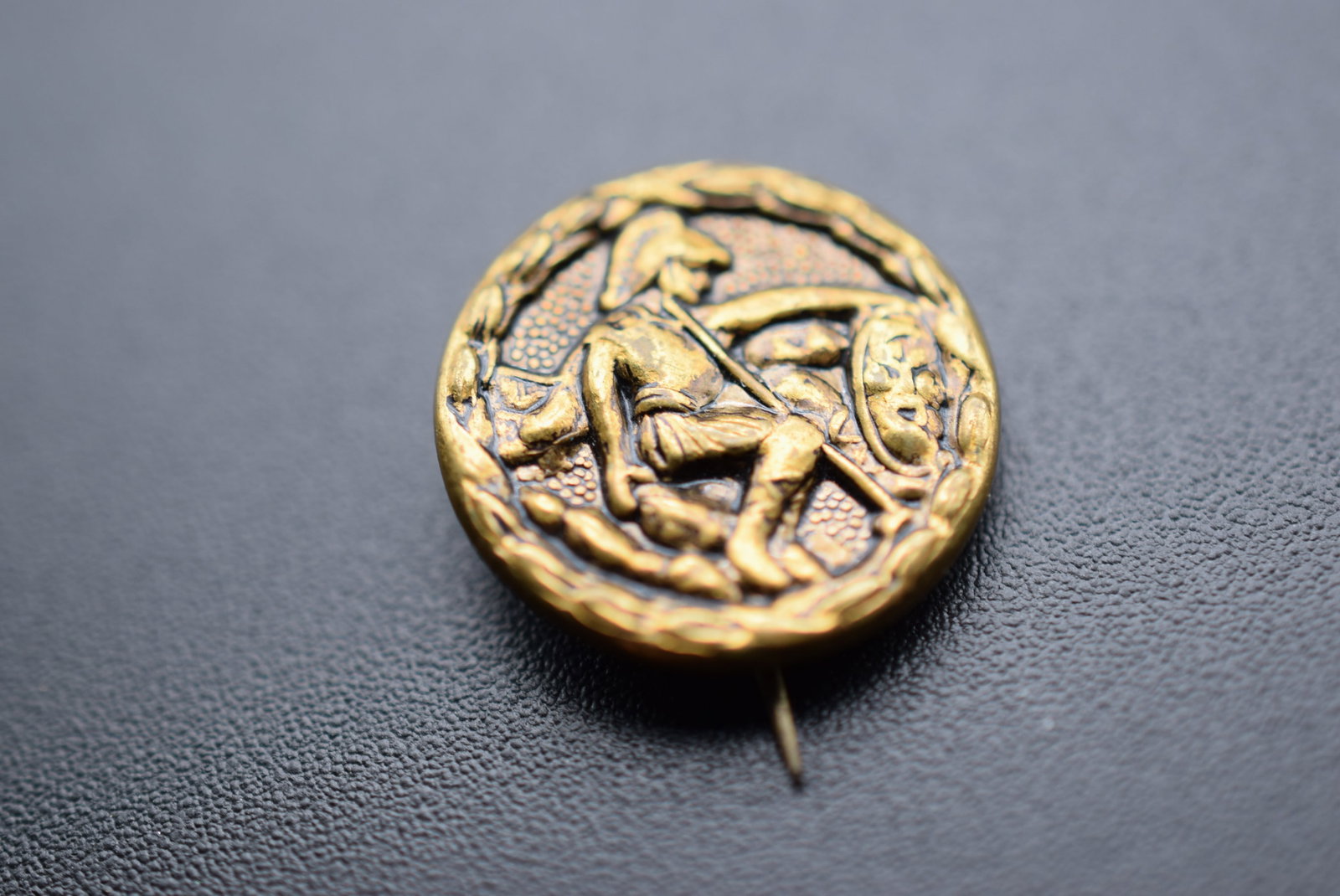 Mini Edwardian Roman Soldier Brooch Lot#CF 490: Mini Edwardian Roman Soldier Brooch Pin Scatter Brooch Measures 5/8" in diameter