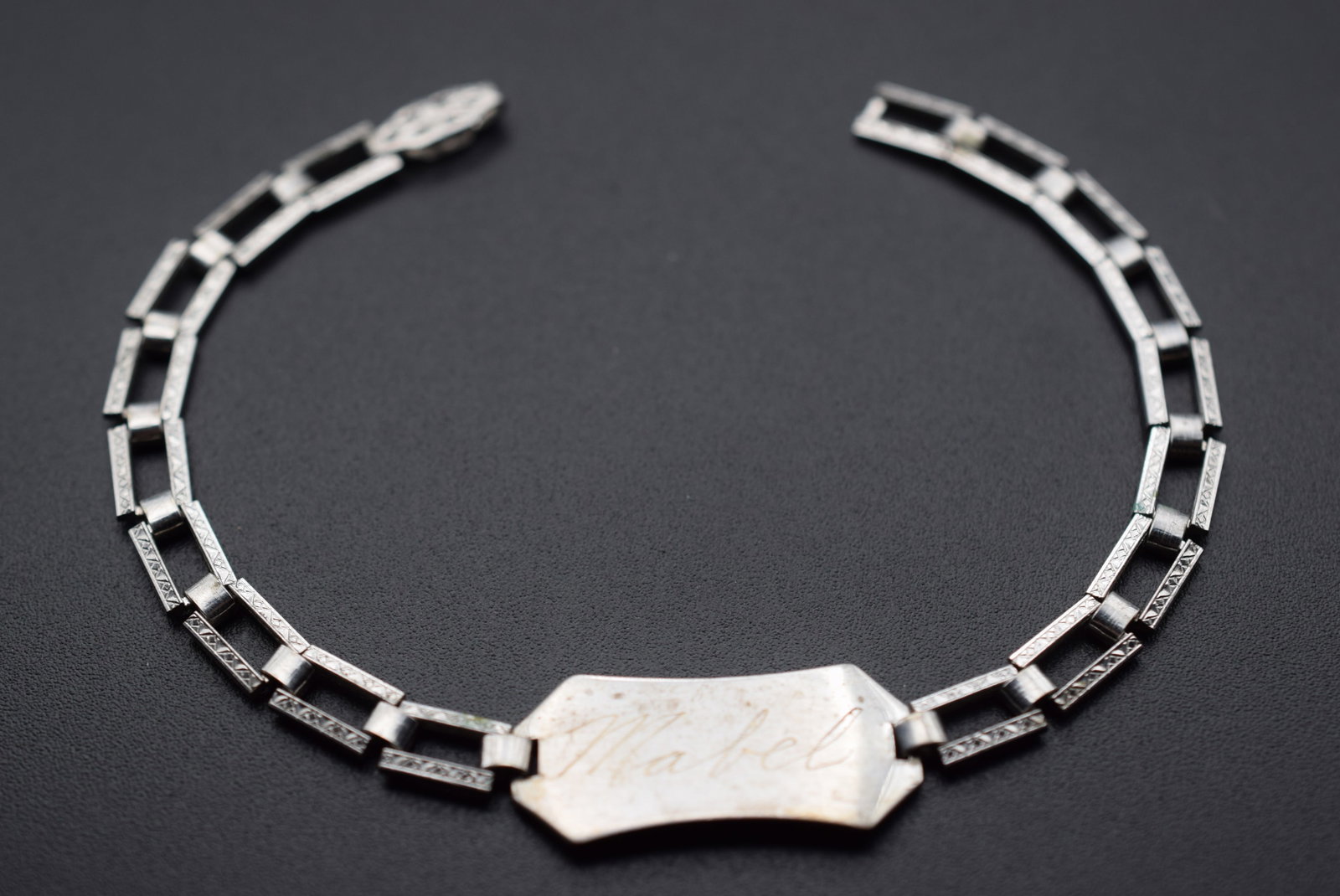 Sterling Edwardian Identity Bracelet Name Mabel Lot#CF 494: Sterling Edwardian Identity Bracelet Name Mabel Plate Vintage measures 7 1/4" x 1/2" signed pn the Back Name Plate Sterling