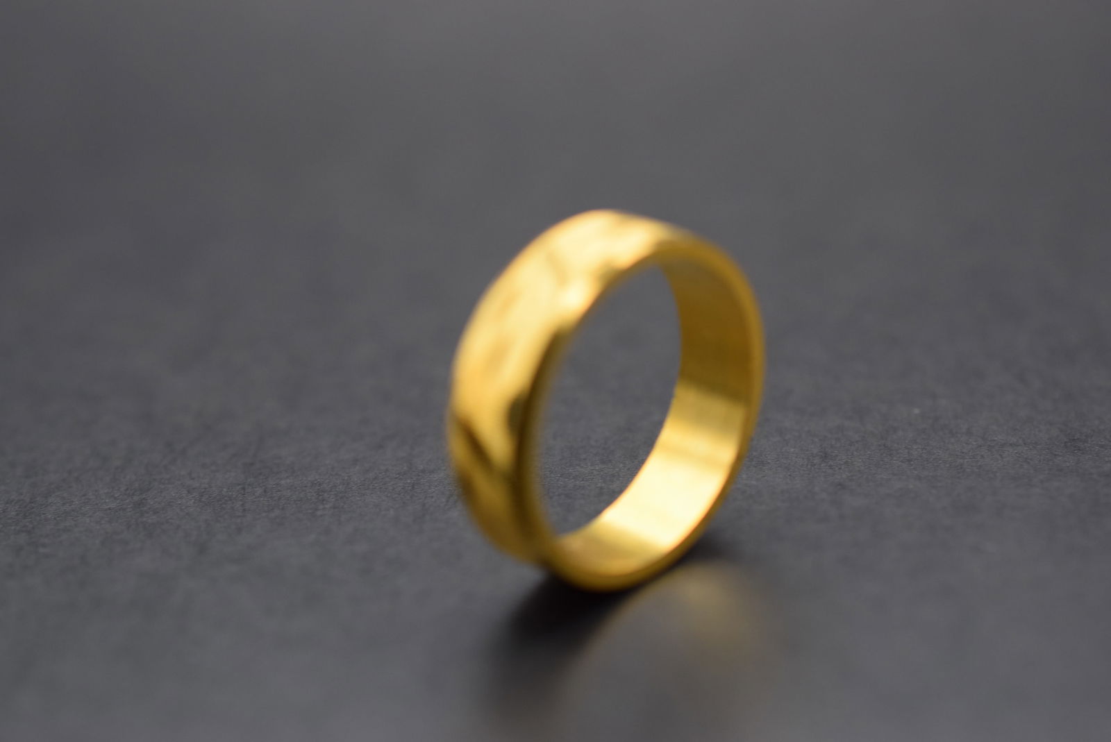 1970's Band Ring Size 9.75 Lot 510 (1 of 3)