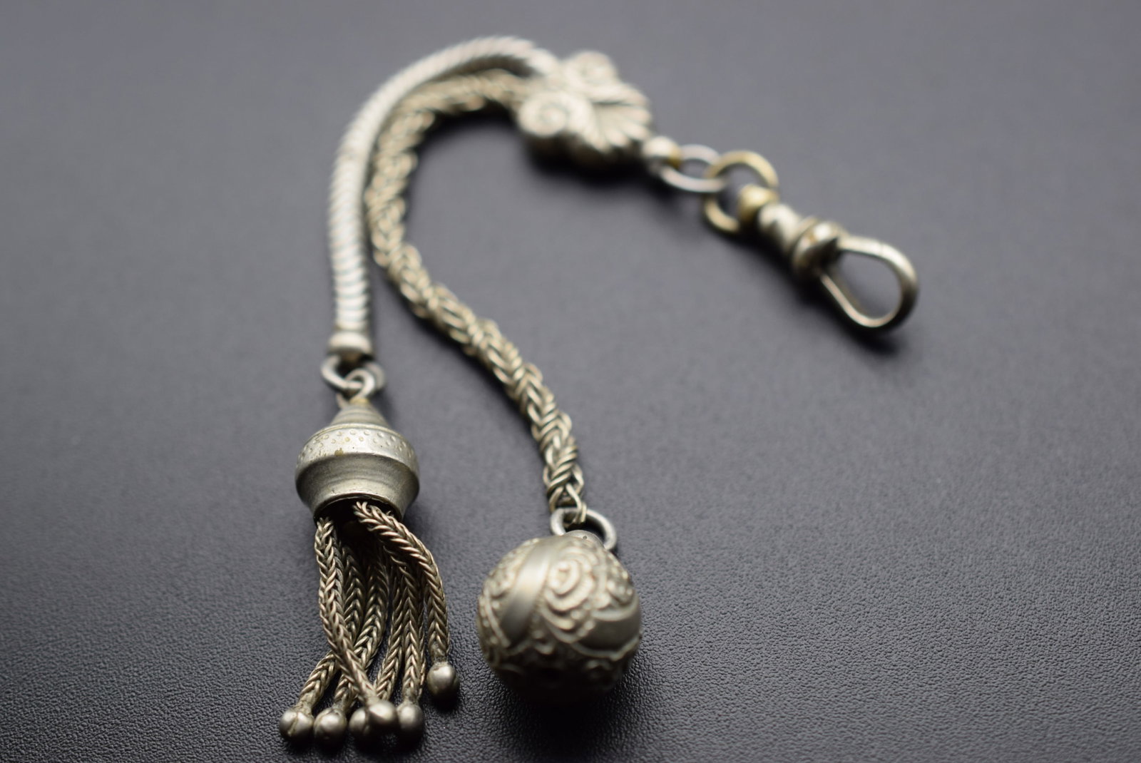 Edwardian Fob Tassle Mesh Vintage Lot#CF 523: Edwardian Fob Tassle Mesh Vintage measures 4 1/2" x 3/4"