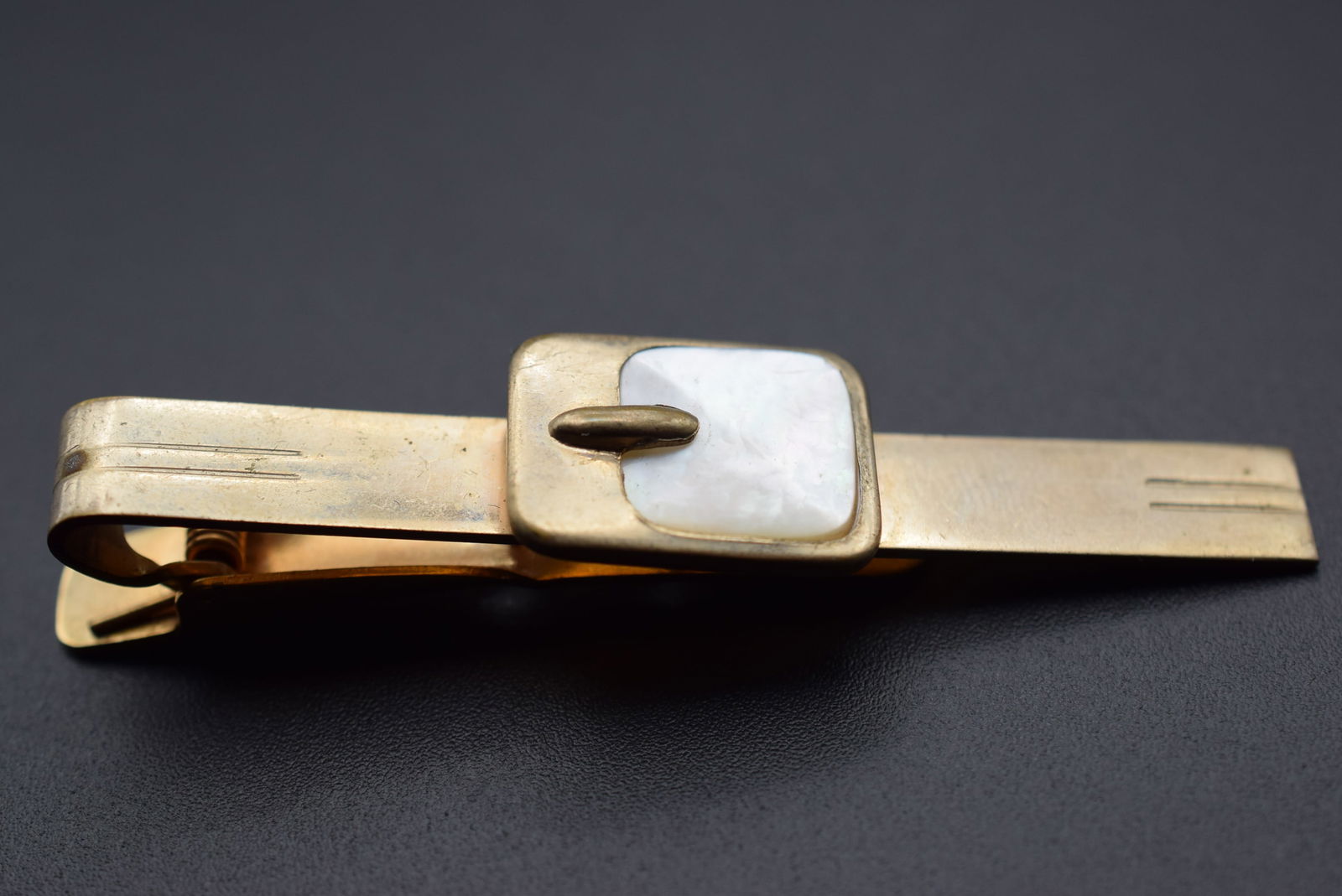 Vintage Tie Clip Mother of Lot#CF 531 (1 of 2)