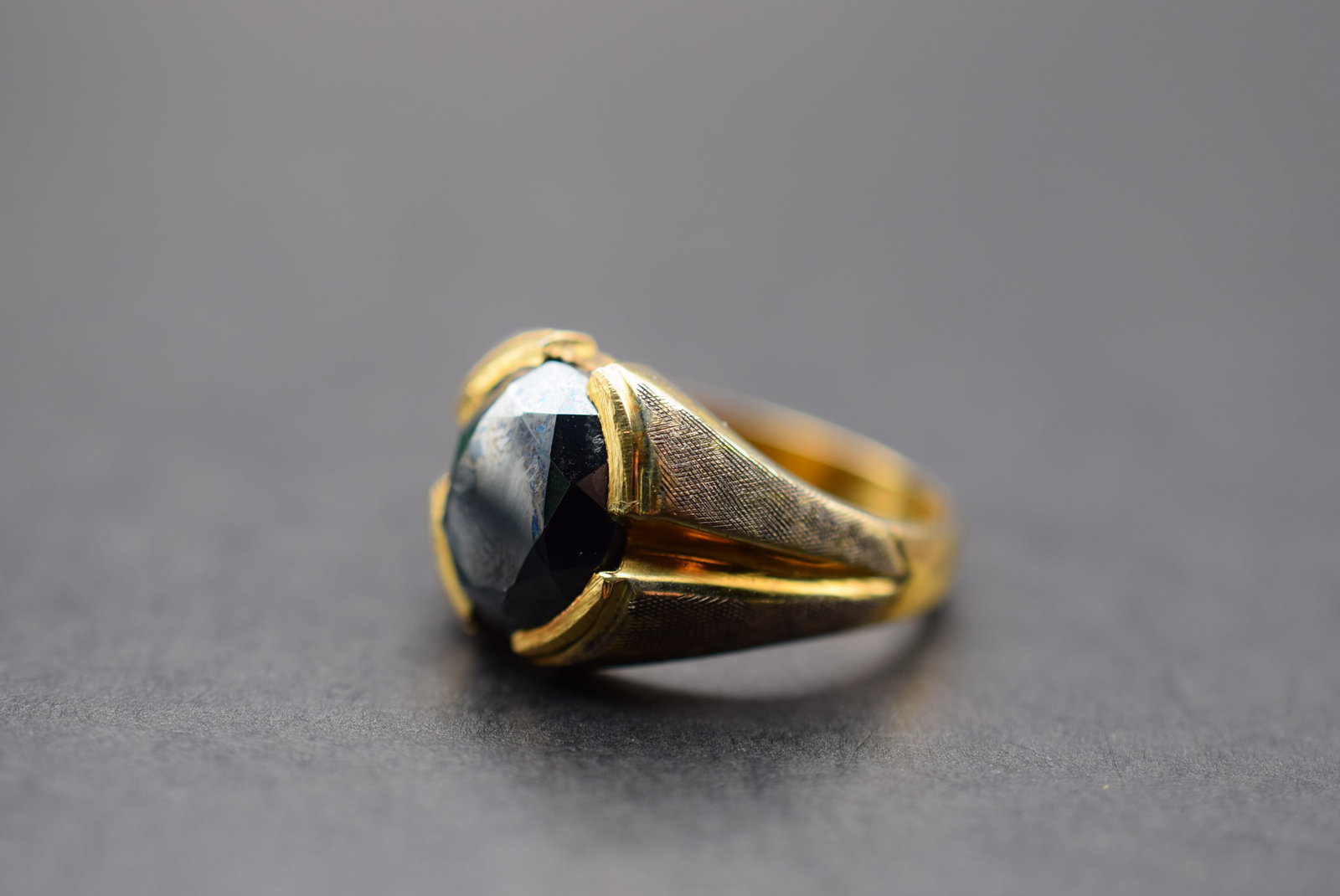 Hematite Ring Size 9.5 Vintage Lot 540: Hematite Ring Size 9.5 Vintage top measures 5/8" wide