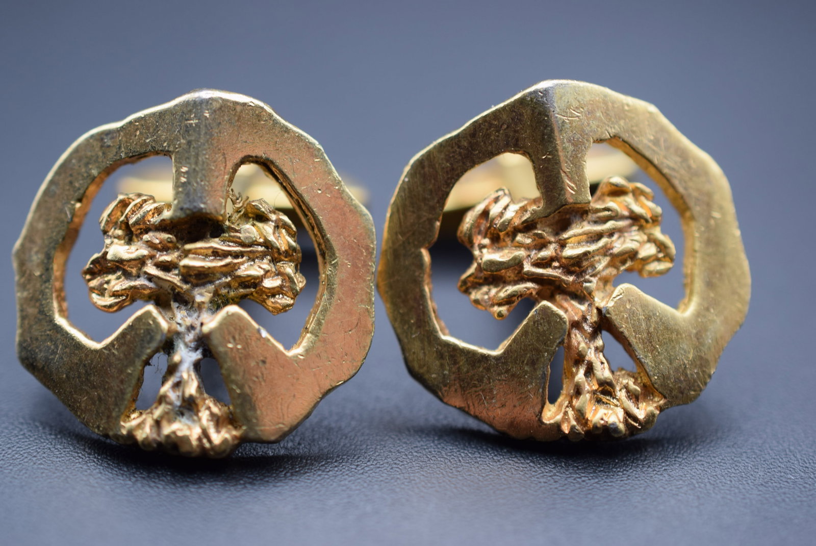 Modernist Brutalist Cufflinks Vintage 1970's Lot#CF 588: Modernist Brutalist Cufflinks Vintage 1970's Measures 1" x 1"