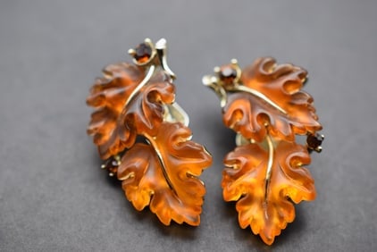 Lisner Thermal Molded Double Leaf Vintage Signed Clip Earrings Lot 595 (1 of 2)