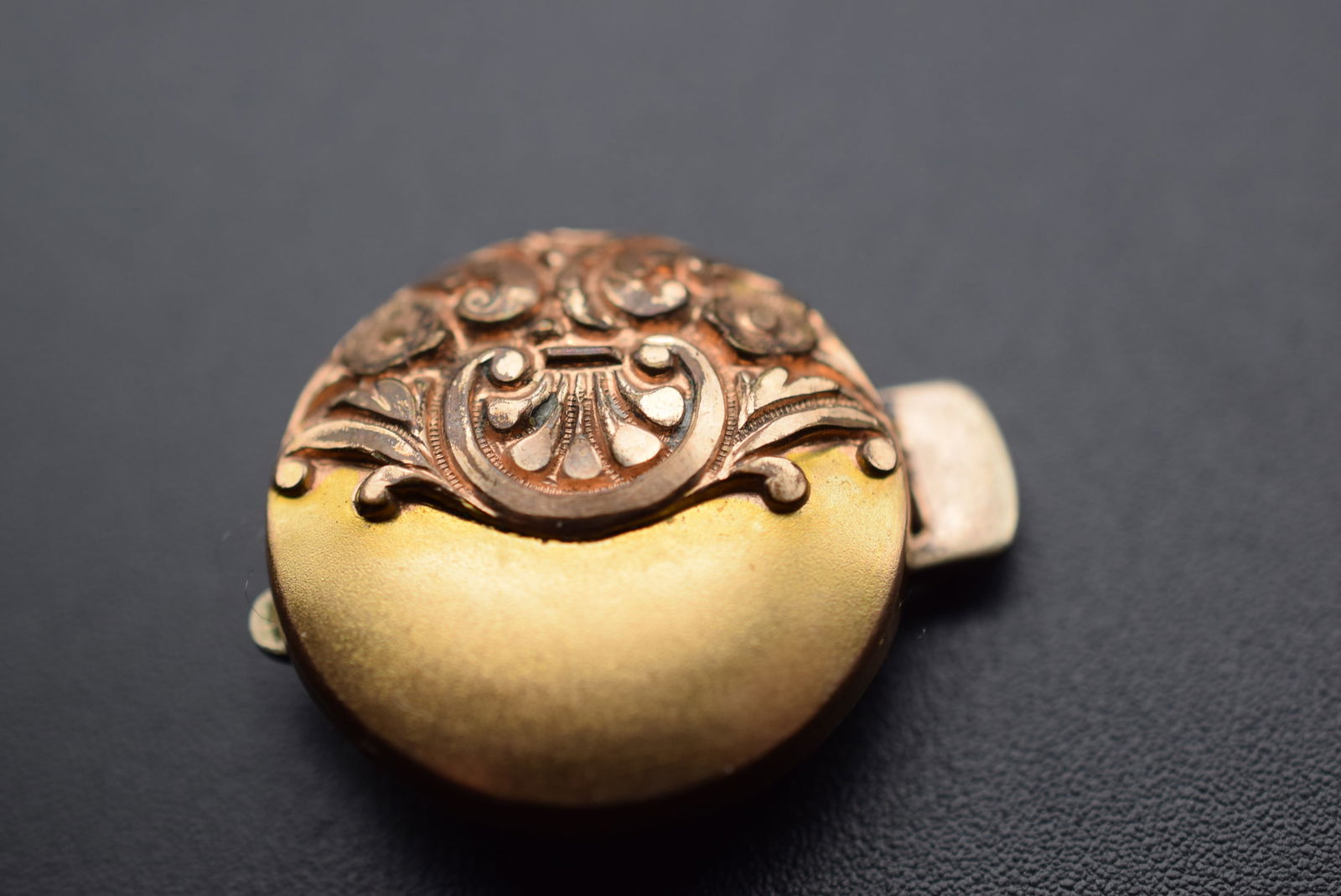 Snap Vintage Ornate Button Vintage rare clip back instert Lot# DG 36 (1 of 4)