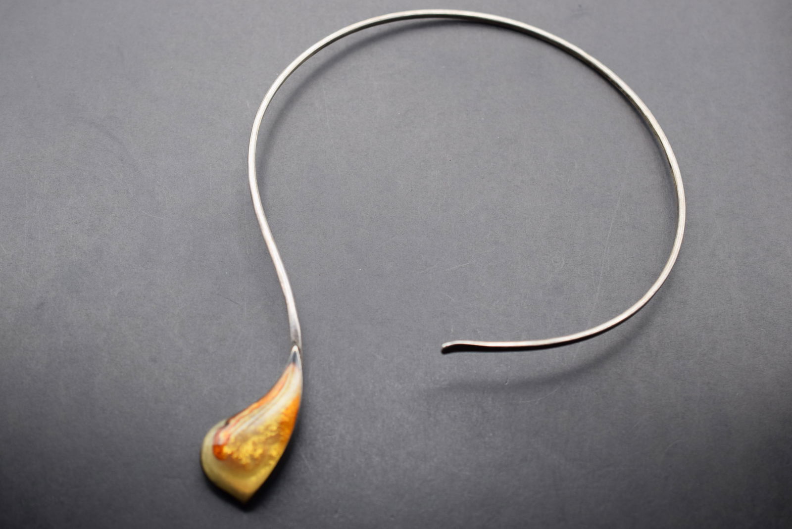 Modernist Rigid Collar Handmade Art Glass Necklace Lot 39: Modernist Rigid Collar Handmade Art Glass Necklace drop Art Glass measures 1 3/4" x 7/8" unmarked untested