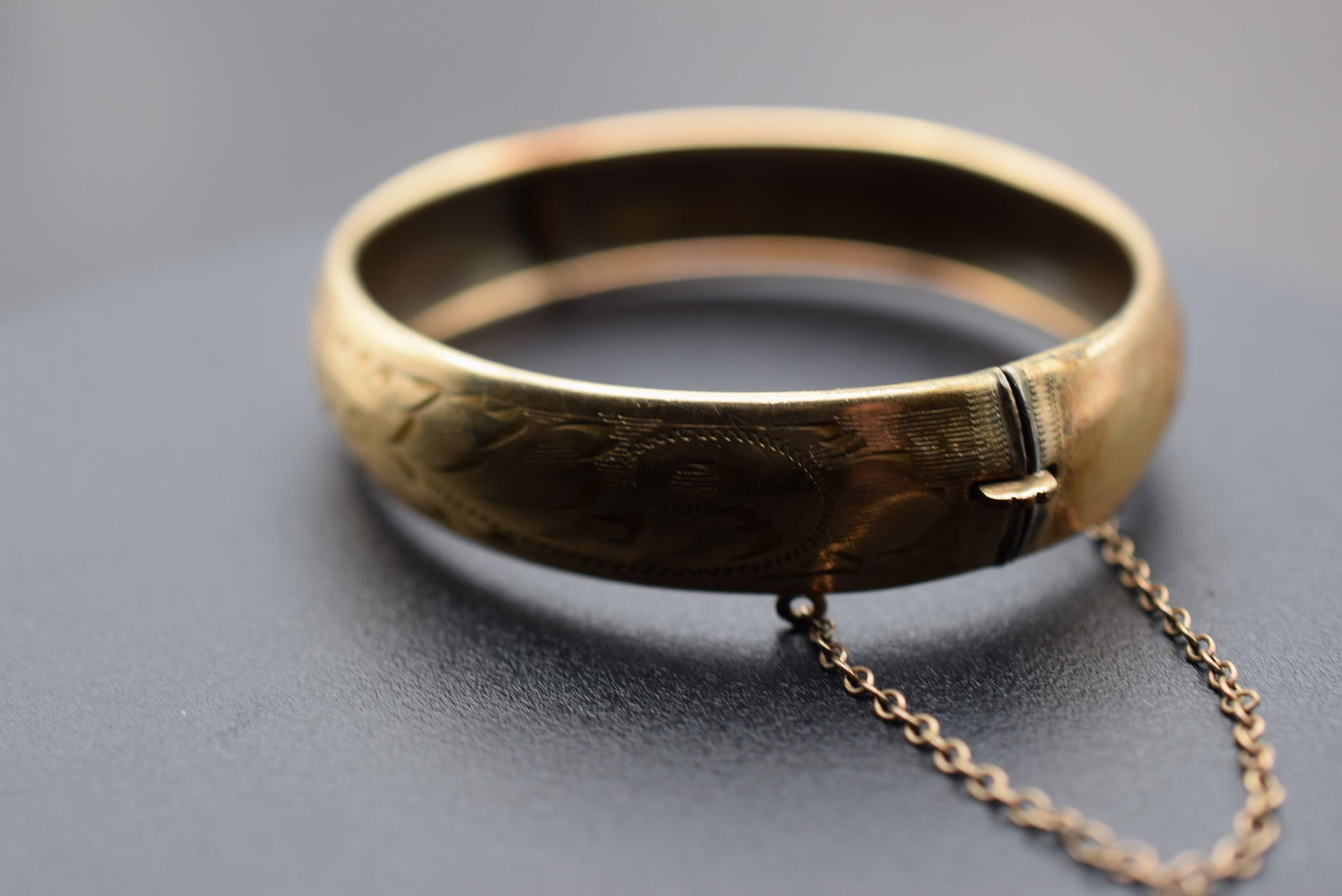 Gold Filled Burkhardt Etched Hinged Bracelet Lot 48 (1 of 8)