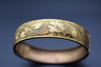 Etched Embossed Hinged Vintage Bracelet Lot 50 (1 of 4)