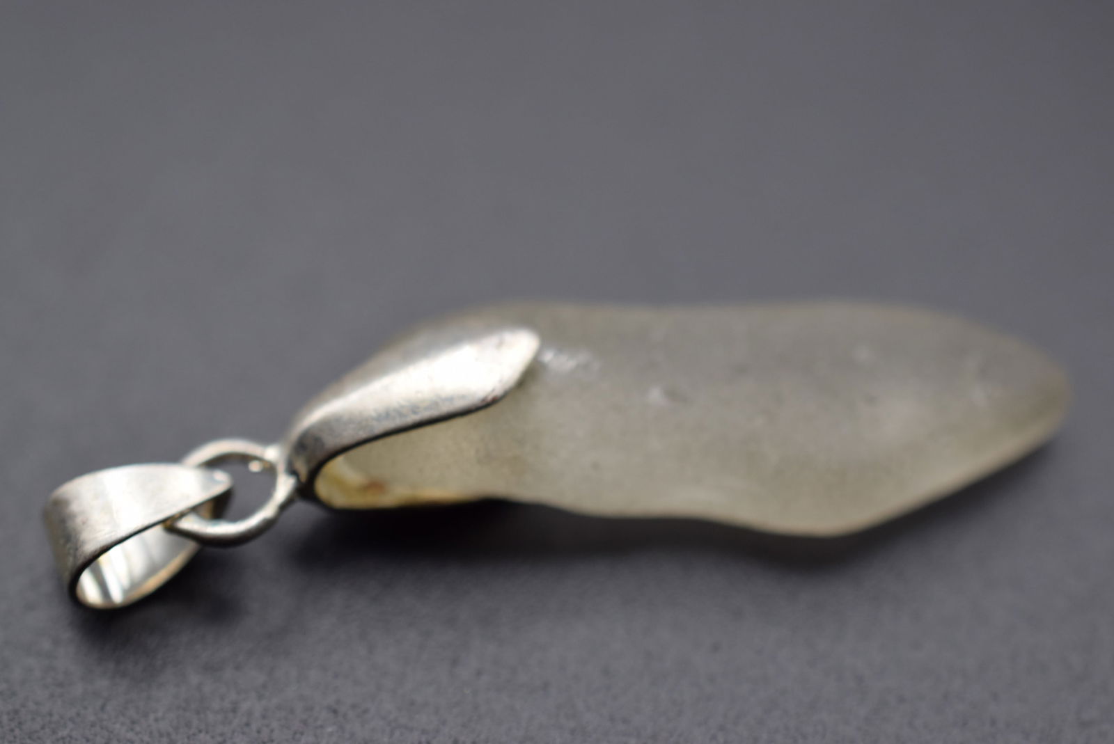 Frosted Glass Pendant Lot 116 (1 of 2)