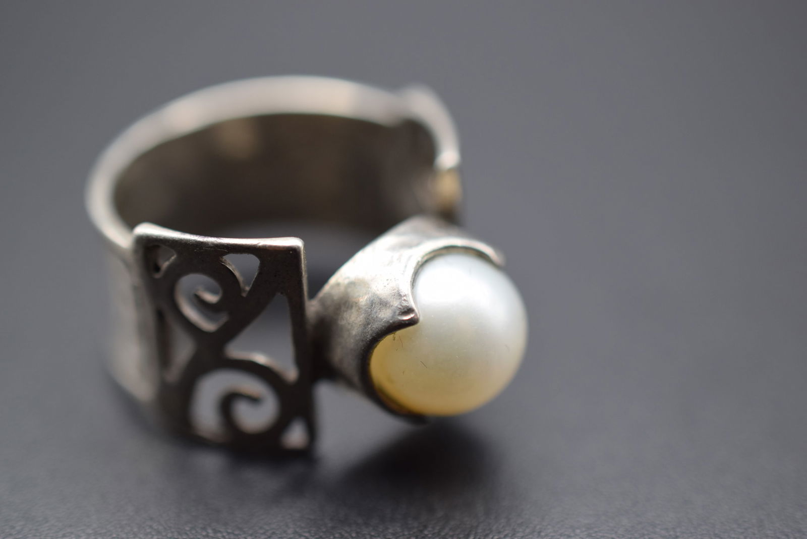 Cutwork Pearl Sterling Silver 925 Ring Size 6.75 Lot 134 (1 of 5)