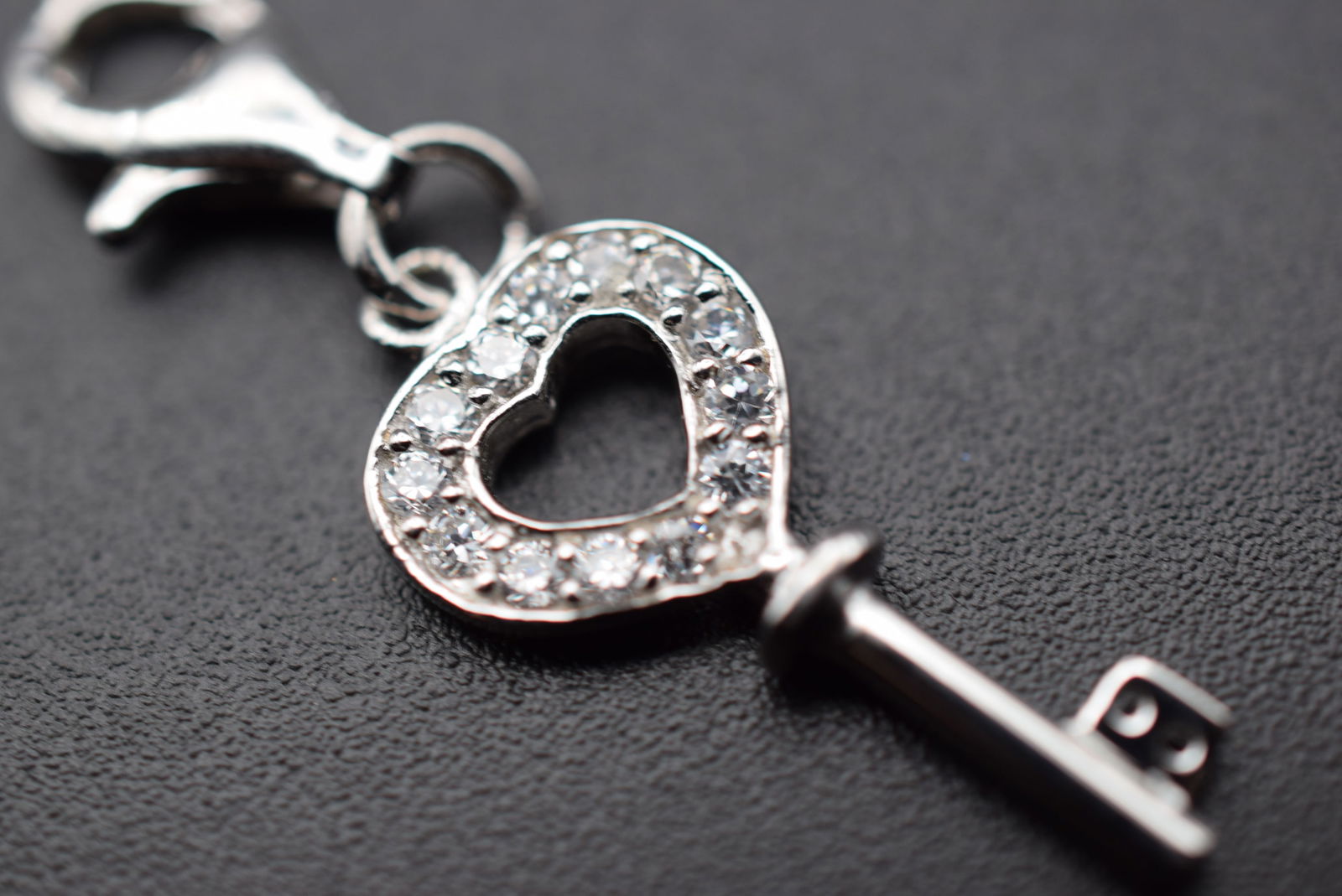 CZ Sterling Silver 925 Key Charm Pendant Lot 152 (1 of 5)