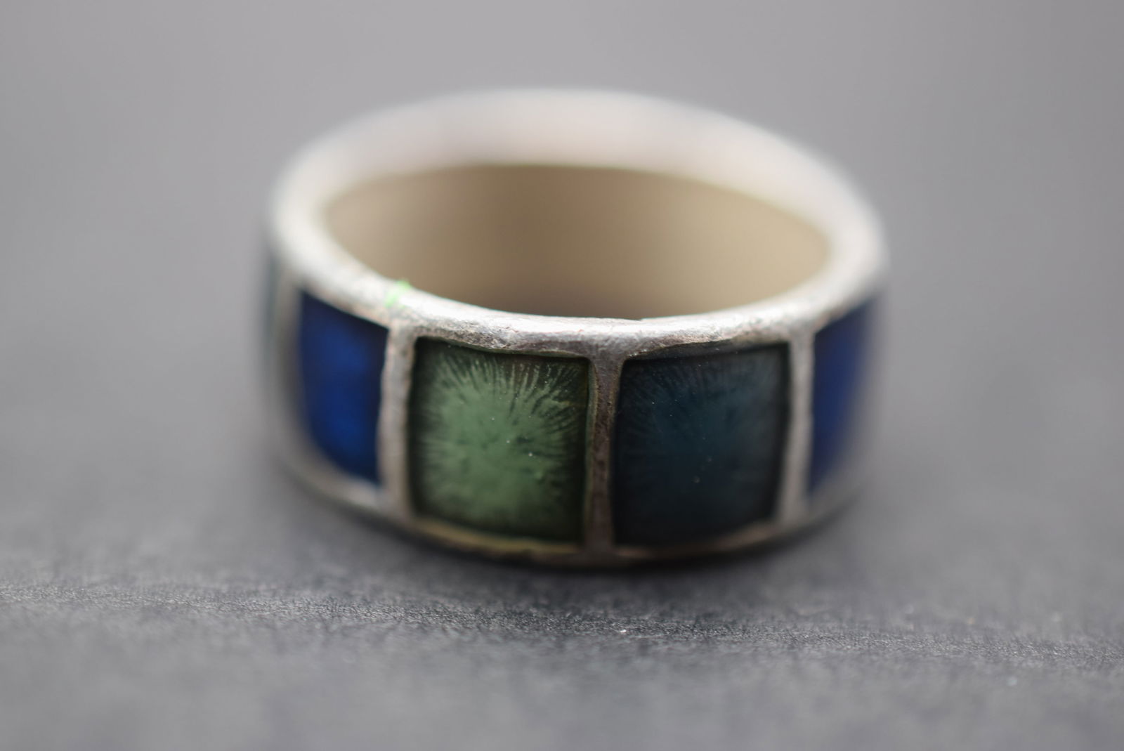 Enamel Band Ring Vintage Size 7 Lot 167: Enamel Band Ring Vintage Size 7 measures 3/8" wide unsigned