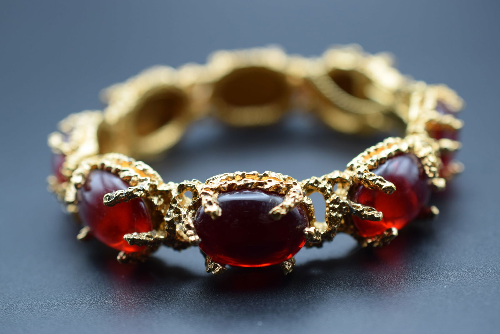 Fab Red Glass Cabochon Chunky Bracelet Lot# DG 181 (1 of 9)