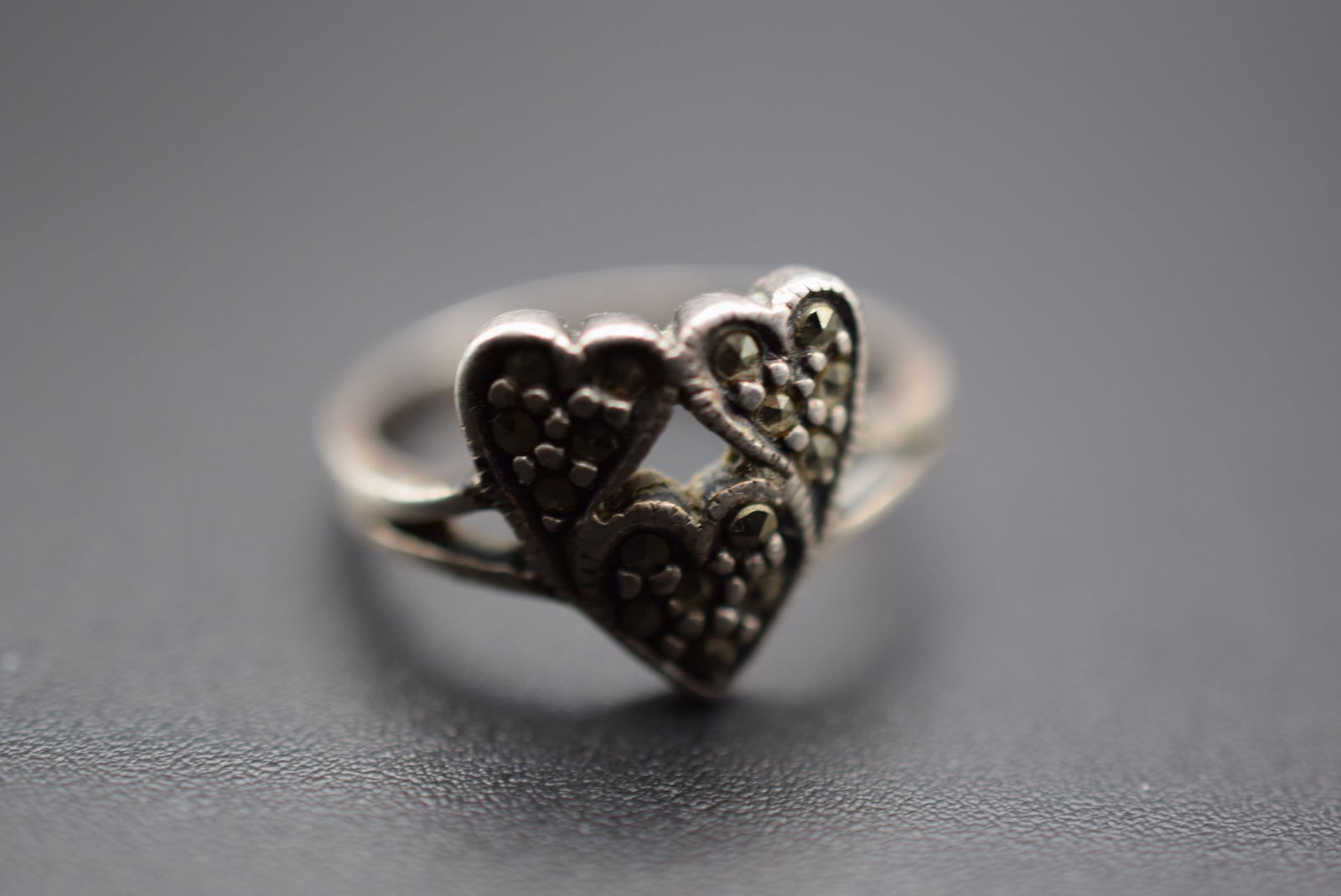 Marcasite Hearts Sterling Silver 925 Ring Size 6.25 Lot 213 (1 of 3)