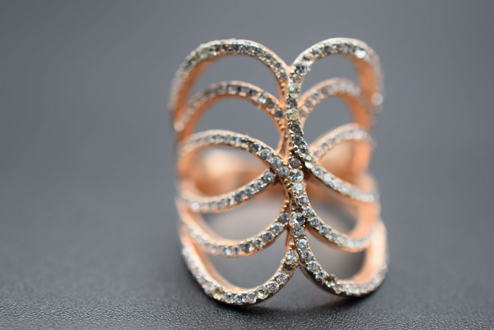 Vermeil HUUGE Lattice Sterling Silver 925 Ring Size 7.75 Lot 252: Vermeil HUUGE Lattice Sterling Silver 925 Ring Size 7.75 Weighs 6.46 grams Top measures 1 1/8" signed CA 925