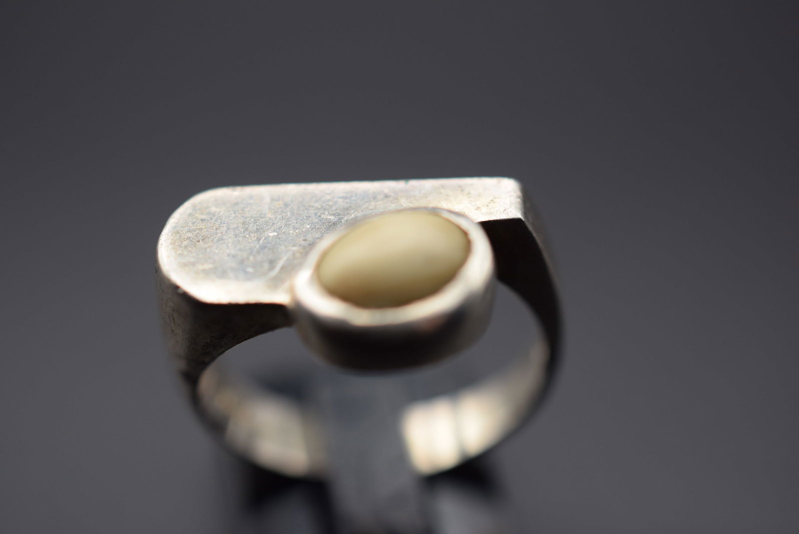 Bone Vintage Sterling Silver 925 Ring Size 6 Lot 323 (1 of 5)