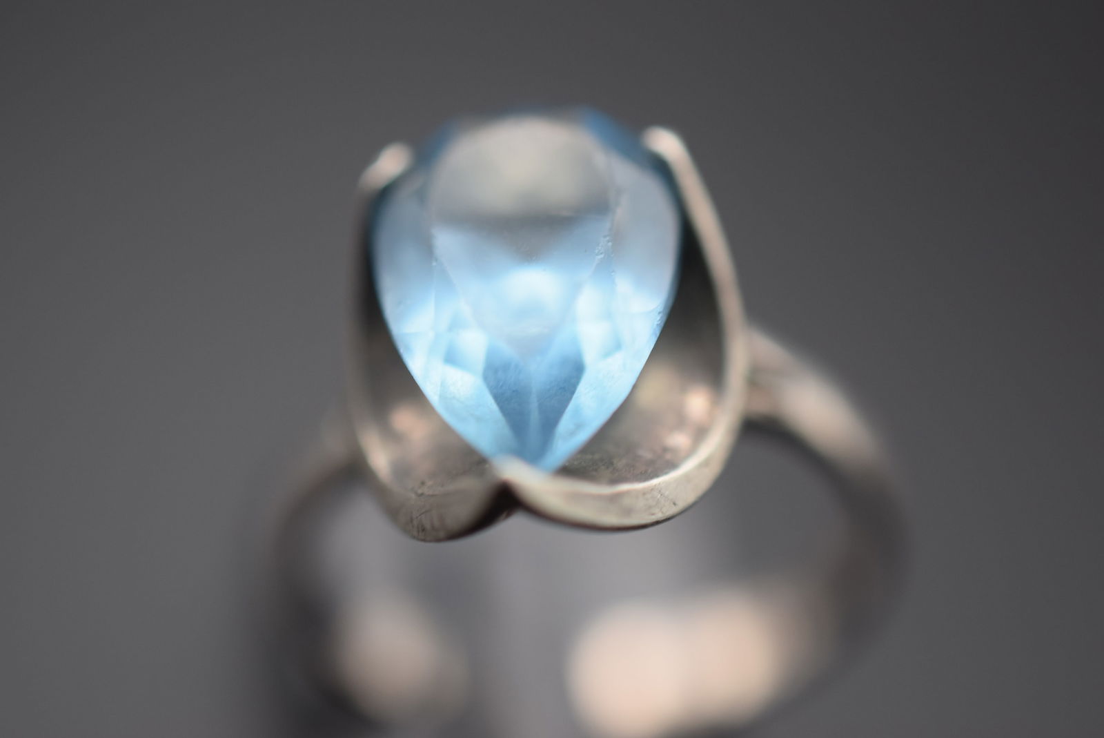 Aquamarine Pear CZ Lovely Sterling Silver 925 Ring Size 7 Lot 335 (1 of 6)