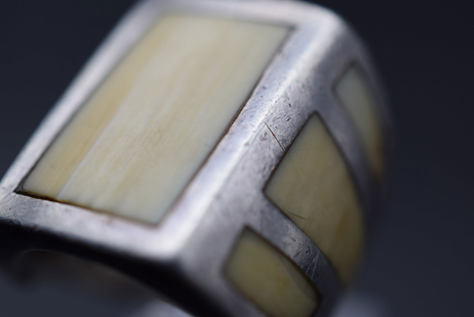 MOUG Bone Exquisite Sterling Silver 925 Ring Size 7.5 Lot 340 (1 of 12)